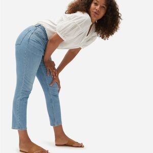 Everlane The Curvy Cheeky Straight Jean in Sky Blue / Ankle